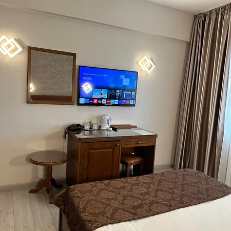 Ana Ξενοδοχείο Κονστάντζα