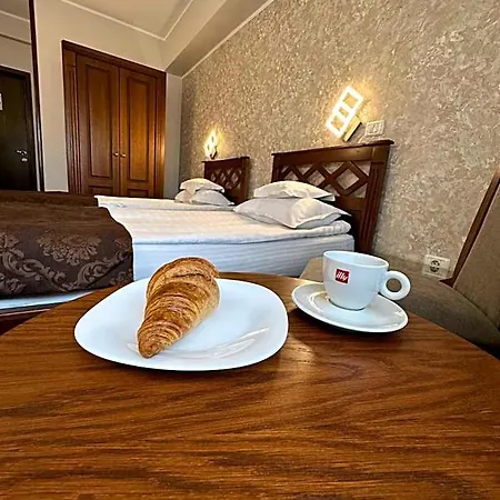 Hotel Ana