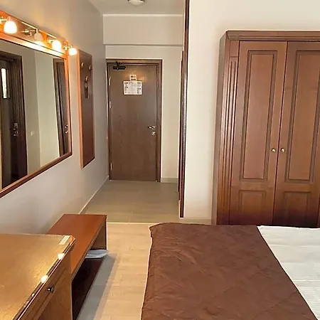 Hotel Ana Constança
