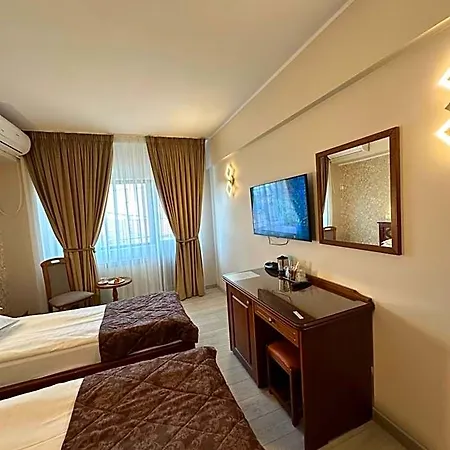 Ana Hotel