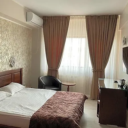 Hotel Ana